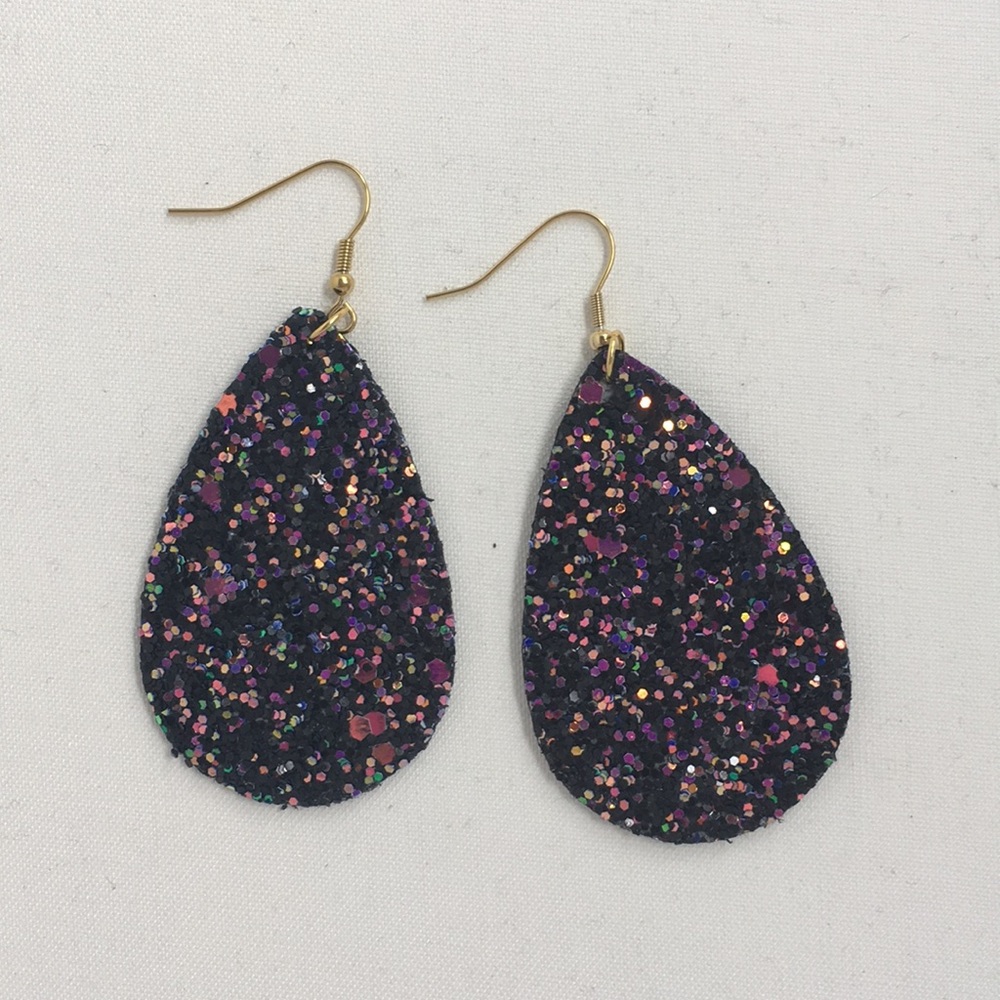 Be Mine Black Earrings